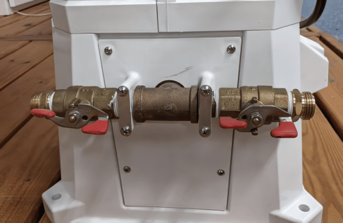 Dual water valve for power pedestal